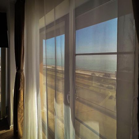 Black Sea Booking - Dubai Năvodari Екстериор снимка