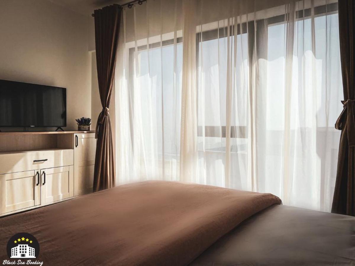 Black Sea Booking - Dubai Năvodari Екстериор снимка